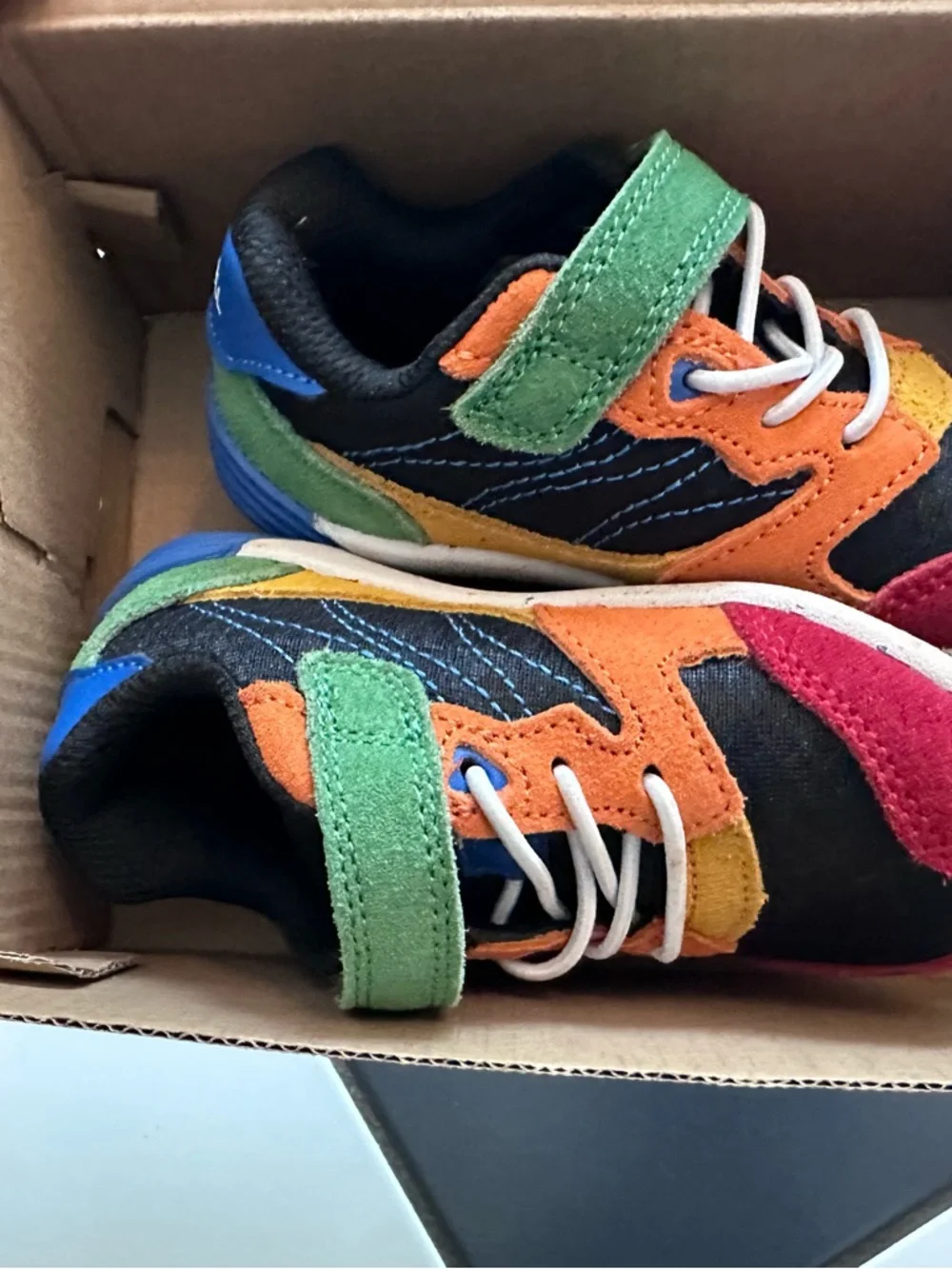 Merrell Kids Bare Steps A83 Sneaker 7.5 toddler - worn a couple of times!